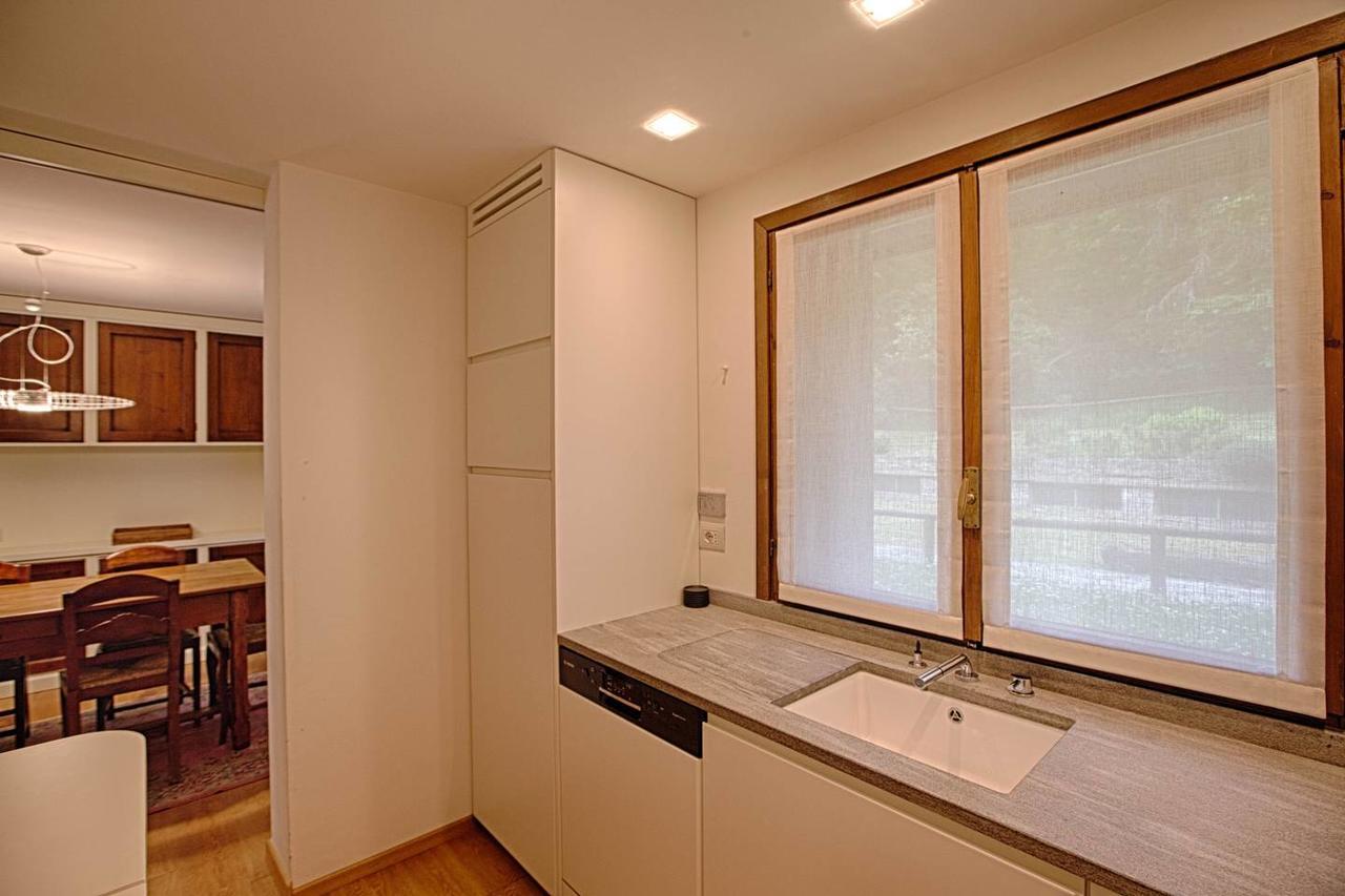 Joivy Superb Apartments For 6 With Mountain View And Garden In Courmayeur Exterior photo